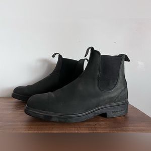 Women’s Chisel Toe Blundstone boots
